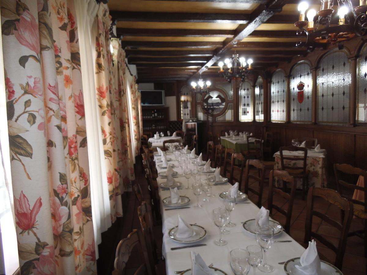 Hostal Los Galgos Yepes Exteriér fotografie