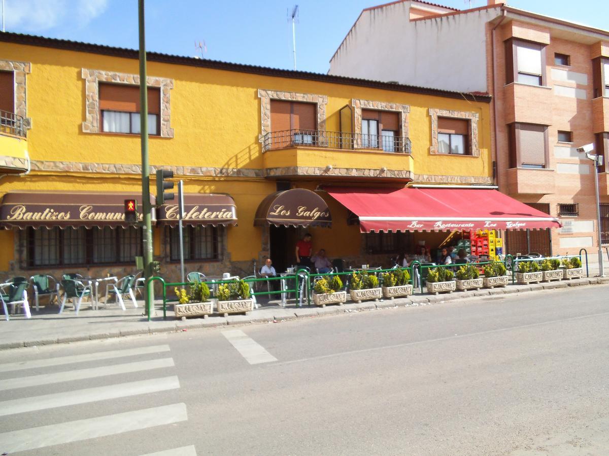 Hostal Los Galgos Yepes Exteriér fotografie