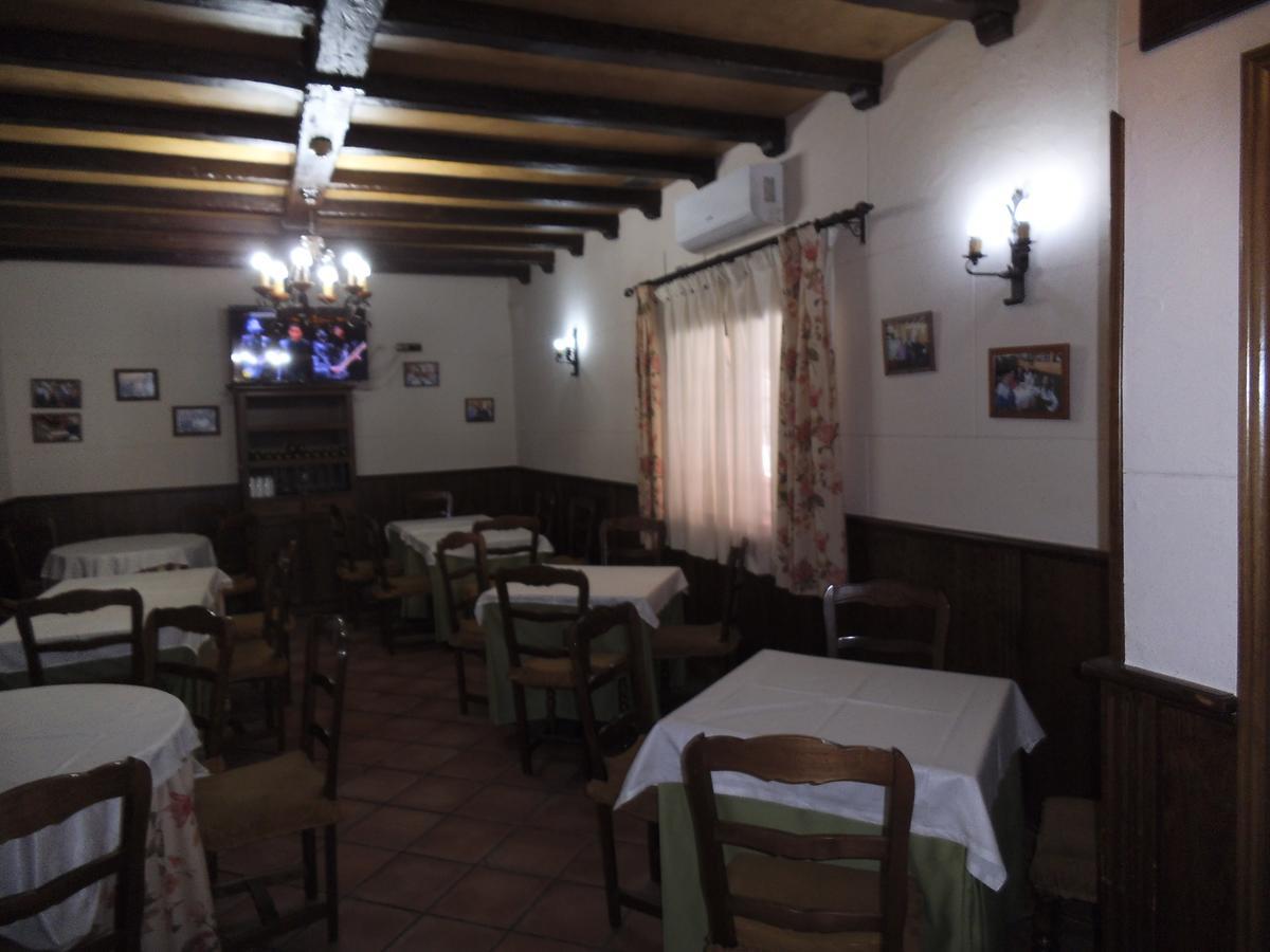 Hostal Los Galgos Yepes Exteriér fotografie