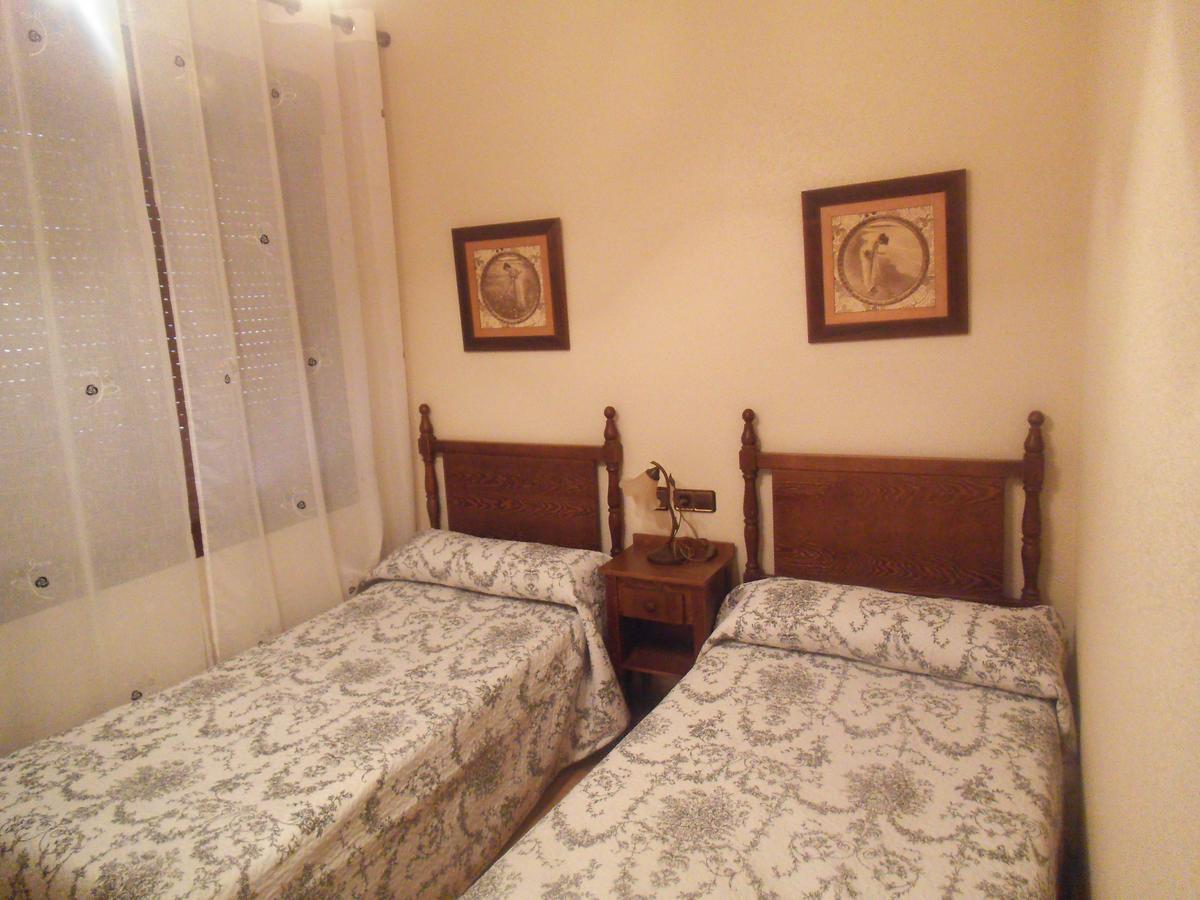 Hostal Los Galgos Yepes Exteriér fotografie